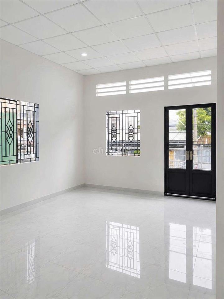 BIỆT THỰ 6,5X32 SÂN CỰC RỘNG. SẴN 3PN, GẦN NGÃ TƯ BÌNH PHƯỚC 