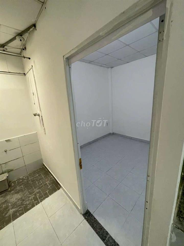 NHÀ 1T1L 3PN 2WC, HẺM OTO GẦN PHẠM VĂN ĐỒNG