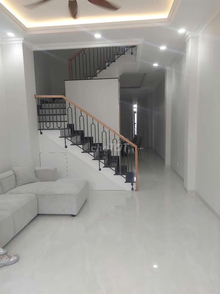 NHÀ MỚI 100% SẴN NỘI THẤT. 1T2L 4PN 5WC, ĐỐI DIỆN VẠN PHÚC