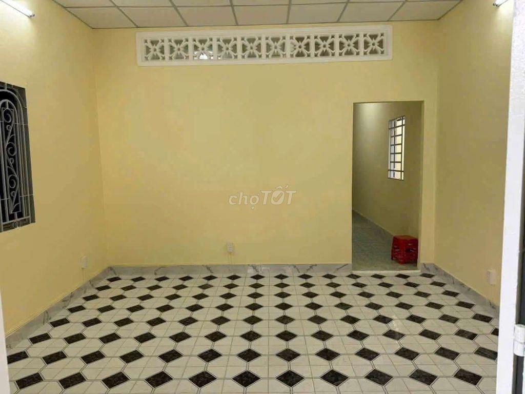NHÀ 140M2, SÂN ĐẬU 2 OTO GẦN CHUNG CƯ SUNVIEW