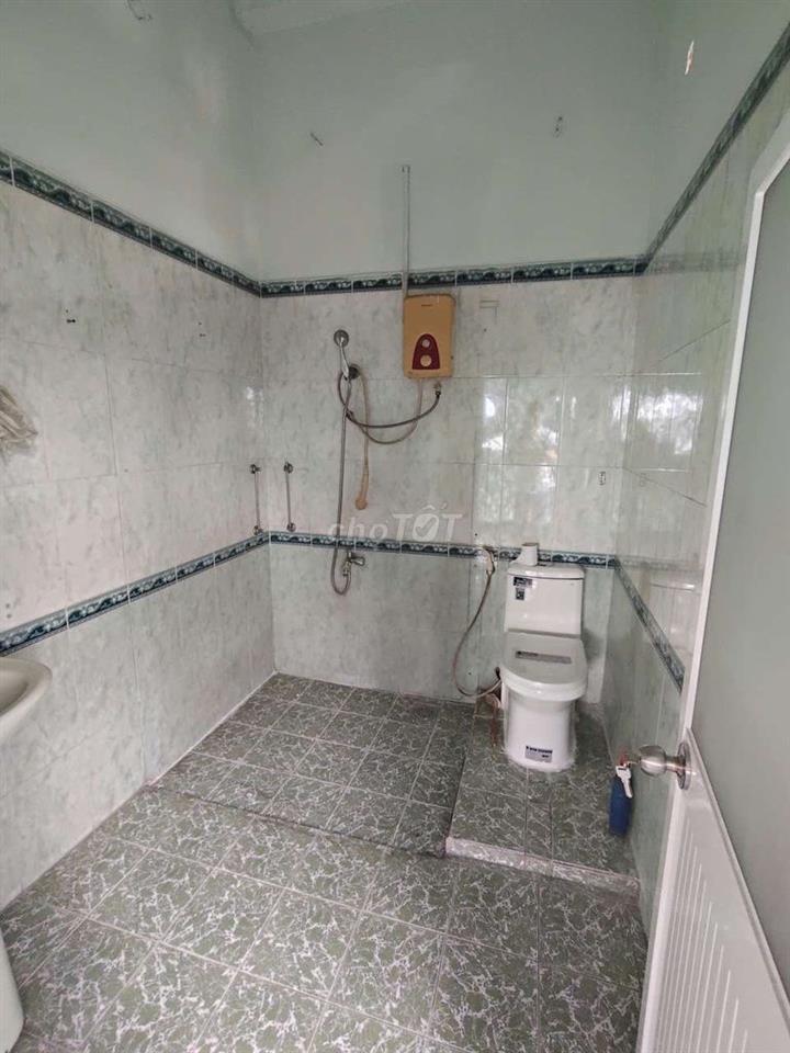 NHÀ MỚI SƠN SỬA RỘNG THOÁNG, 1T2L 4PN 3WC. Ở GIA ĐÌNH + VP CTY