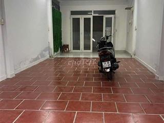 NHÀ MẶT TIỀN ĐƯỜNG LỚN, SÂN CỰC RỘNG. Ở + KD, VP CTY