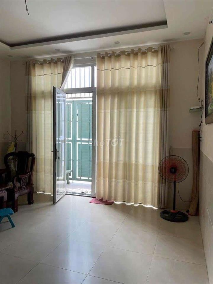 NHÀ HXT GẦN LÀNG ĐẠI HỌC. 1T2L 3PN 3WC, SẴN NỘI THẤT