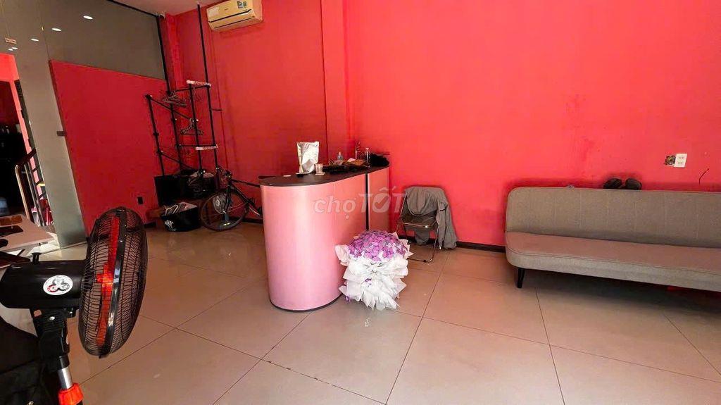 Căn góc Lương Định Của, Quận 2. DT sàn: 220m2 - 1 trệt 3 lầu. Giá 48tr