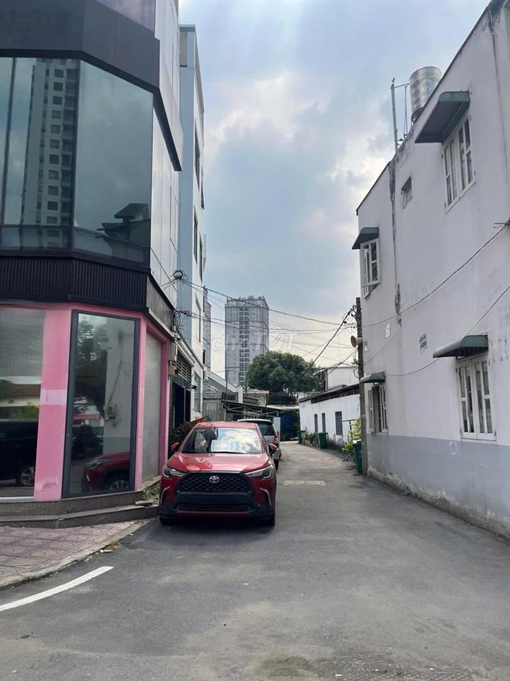 Căn góc Lương Định Của, Quận 2. DT sàn: 220m2 - 1 trệt 3 lầu. Giá 48tr