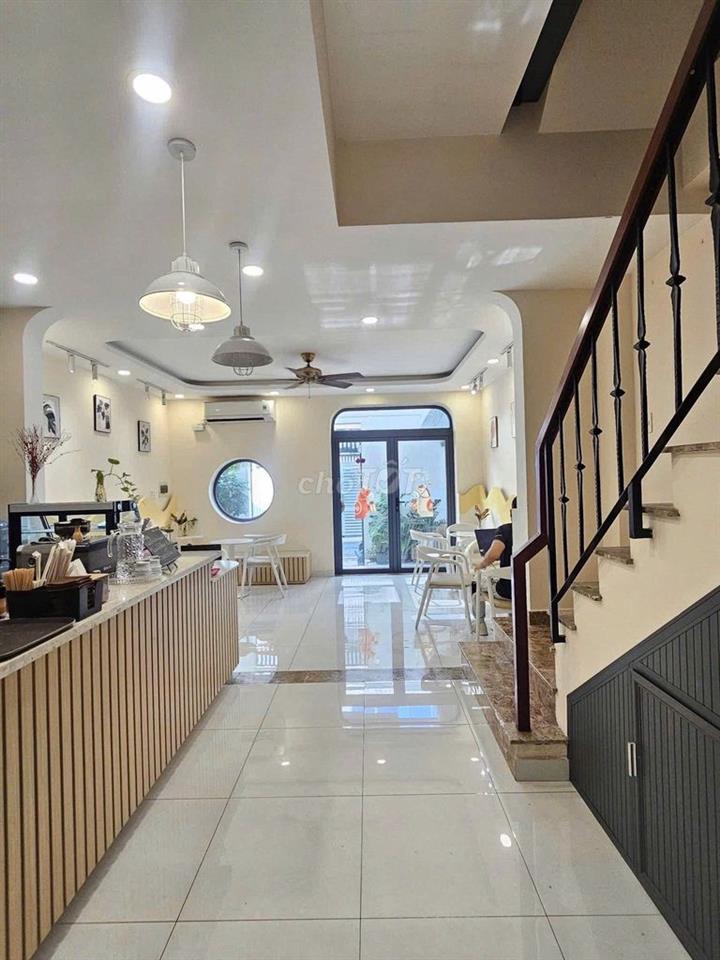 Mặt bằng Thảo Điền, nhánh Xuân Thủy (50m2) đẹp sẵn. Giá thuê 25tr/th