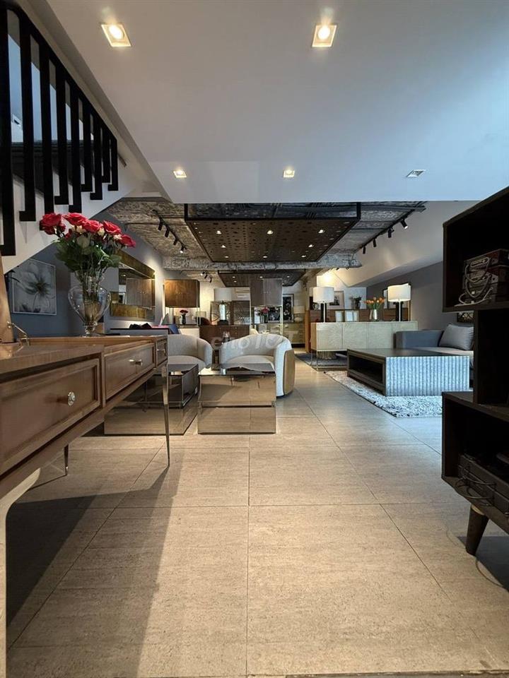 MBKD cạnh Xuân Thủy, Thảo Điền (135m2). Trệt + tầng 1. Giá 78tr/t