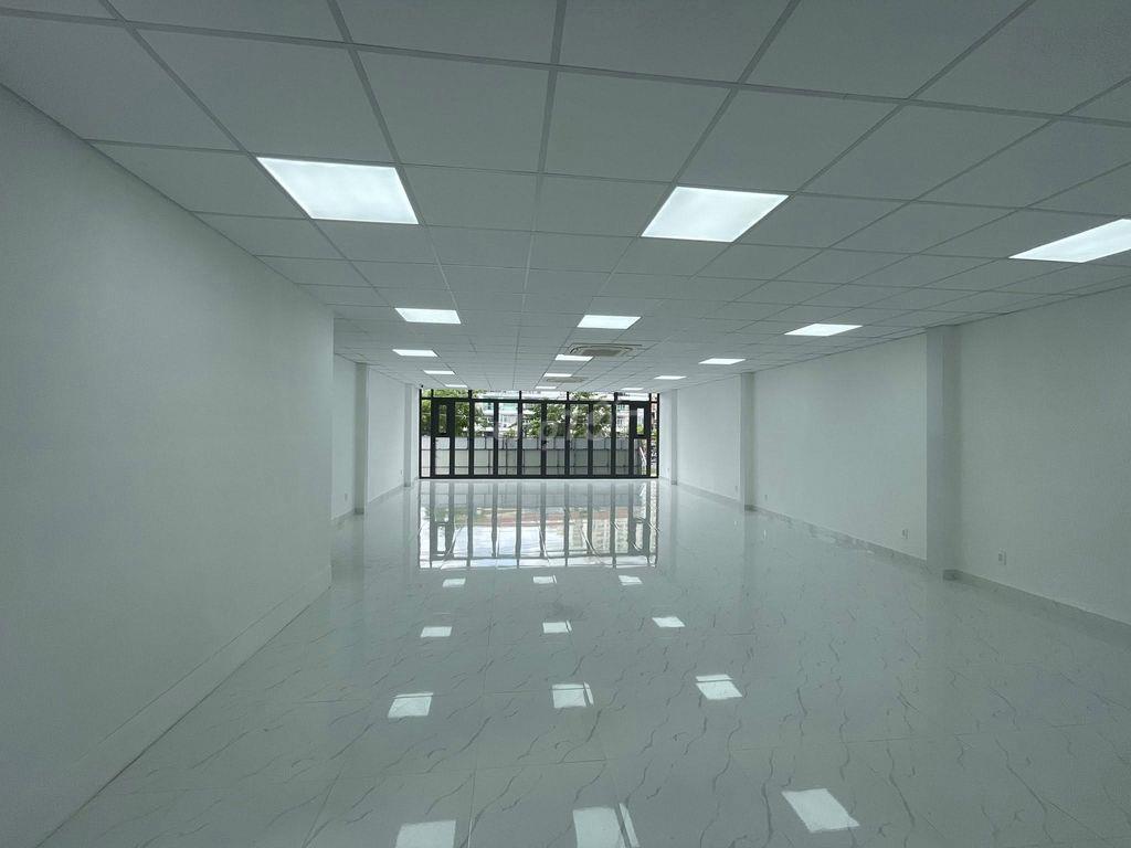 Cho thuê sàn văn phòng - Mặt tiền Lương Định Của - 120m². Giá chỉ 35tr
