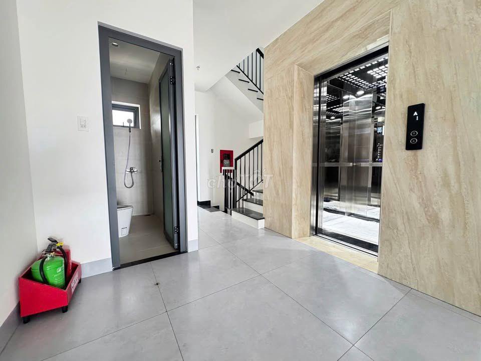 Nguyên căn đẹp sẵn! thang máy+hầm-4 tầng MT Trần Lựu, An Phú. Giá 79tr