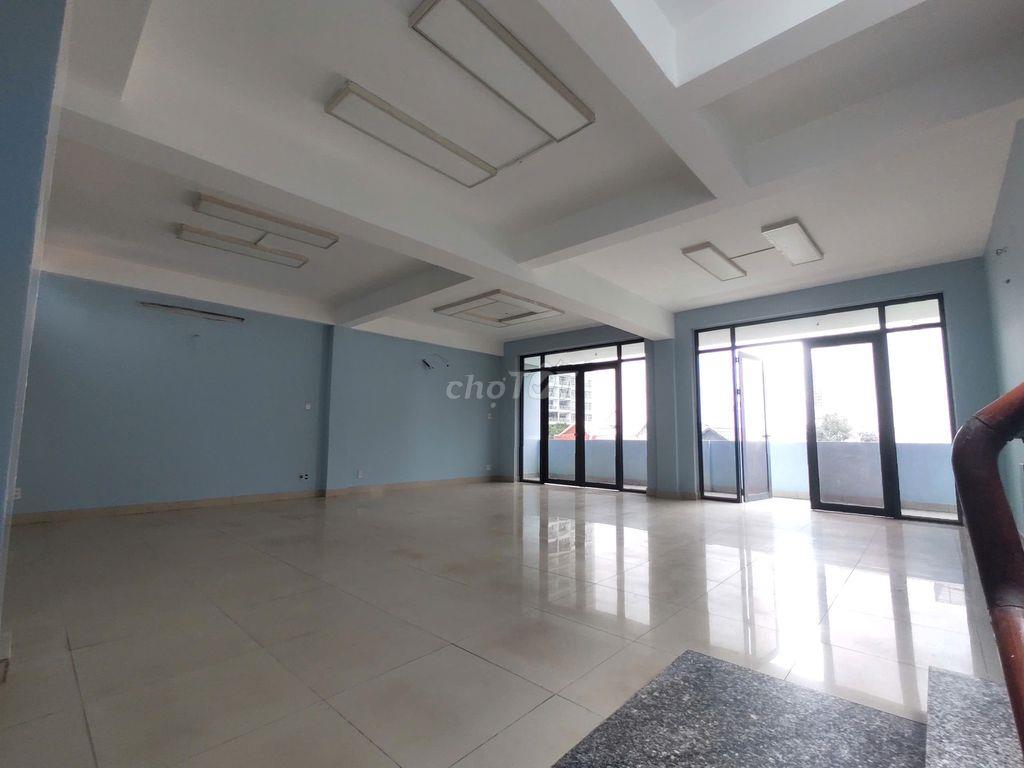 Nguyên căn! Đường Nguyễn Văn Hưởng, Thảo Điền, Q2 (9,2x8m). Giá 80tr