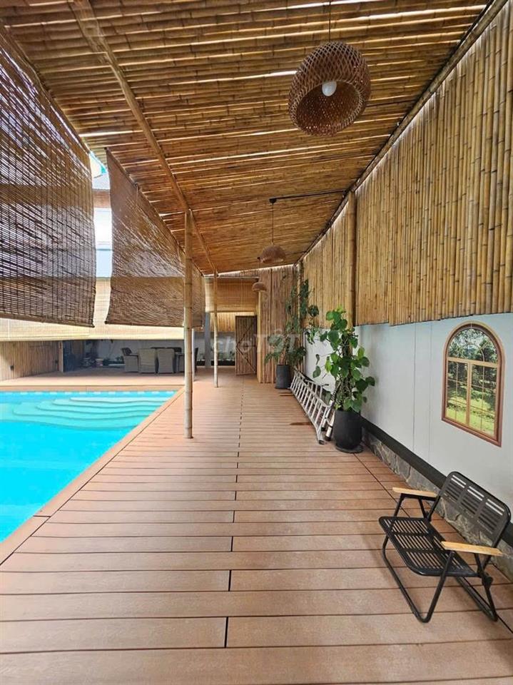 Biệt thự Thảo Điền, Q2 - 1 trệt 1 lầu, hồ bơi (12x40m). Giá 110tr/th