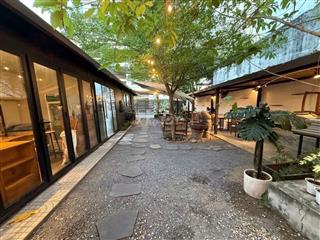 Mặt bằng 200m2 quán coffee sau The Vista An Phú. Giá thuê 30tr/th