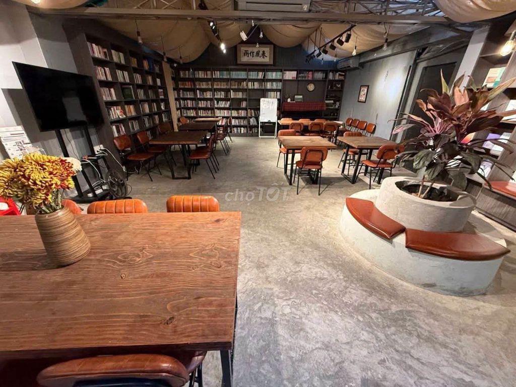 Mặt bằng 200m2 quán coffee sau The Vista An Phú. Giá thuê 30tr/th