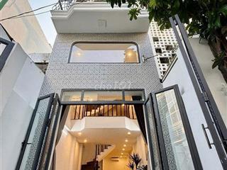 Nguyên căn Đỗ Quang, Thảo Điền, Q2 (4x16m) 1 trệt 3 lầu. Giá 52tr/th