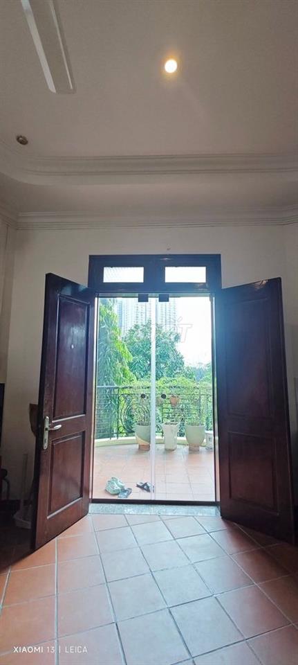 Biệt thự mini hồ bơi + sân vườn 1 trệt 1 lầu-Thảo Điền, Q2. 50tr/th