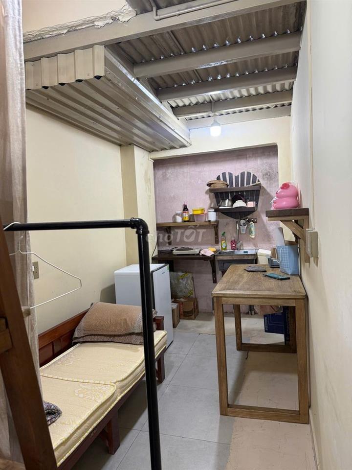 Nguyễn Văn Hưởng, Thảo Điền (50m2) - dễ nhận diện. Giá 35tr/th