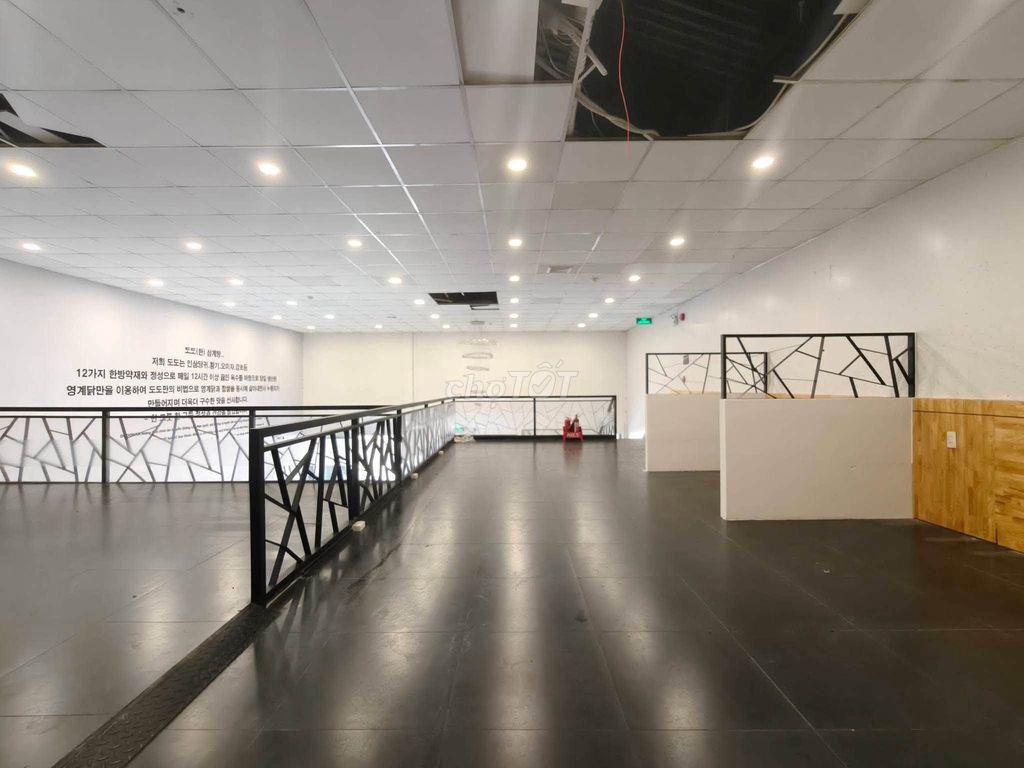 MBKD đường Song Hành, P. An Phú, Quận 2 (10x20m). Giá thuê 164tr/th