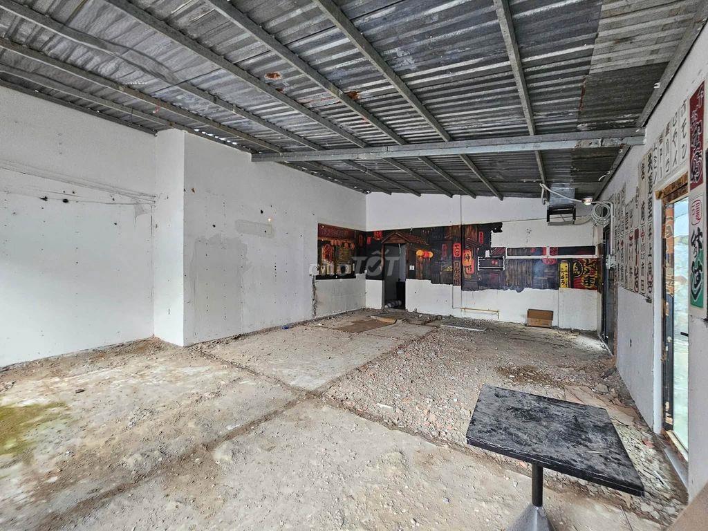 Mặt bằng kinh doanh cạnh Nassim, Thảo Điền, Quận 2 (9x15m). Giá 65tr