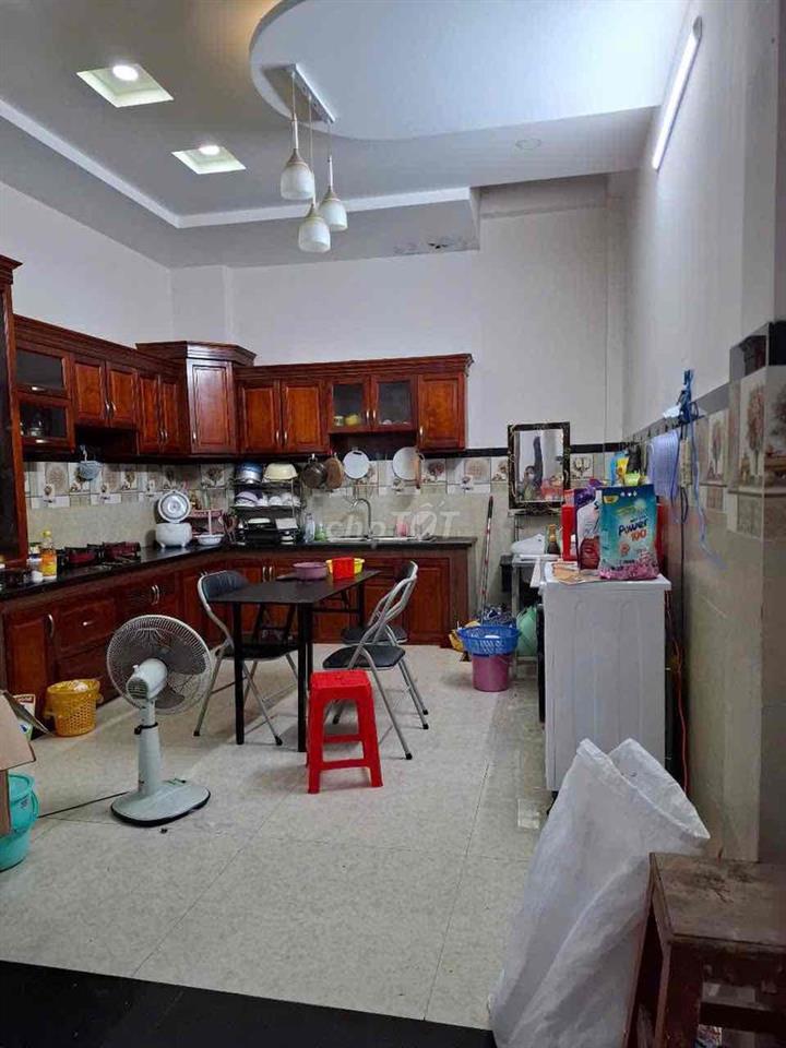 nhà mặt tiền đường