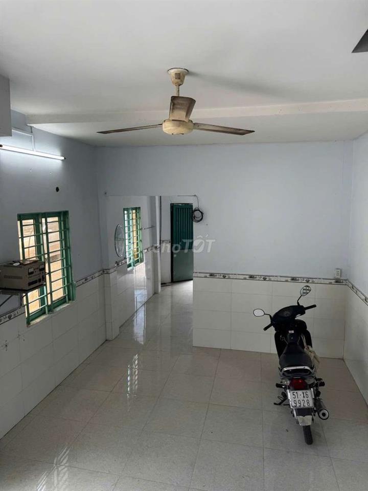 cho thuê nhà trệt lầu 7 triệu