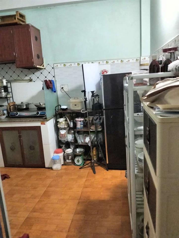 nhà trệt lầu 7,5 triệu