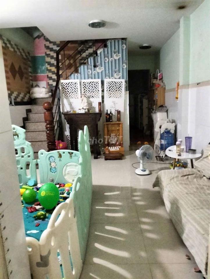 nhà trệt lầu 7,5 triệu