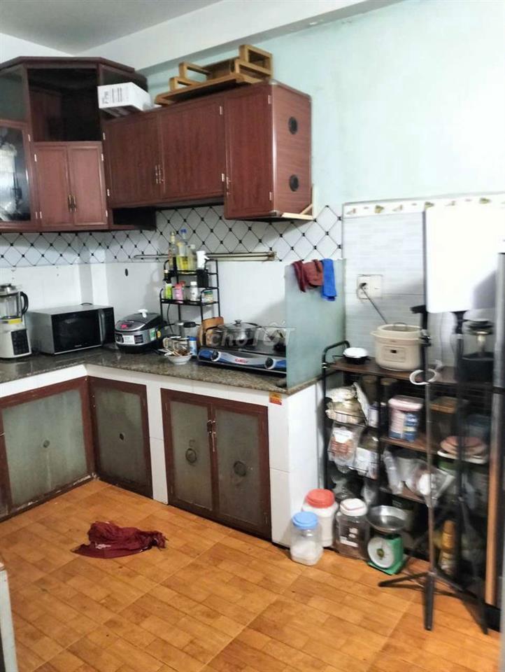 nhà trệt lầu 7,5 triệu