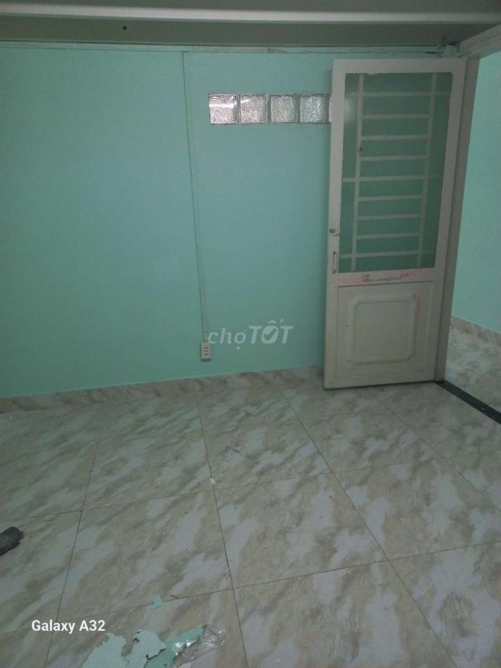 nhà trệt lửng