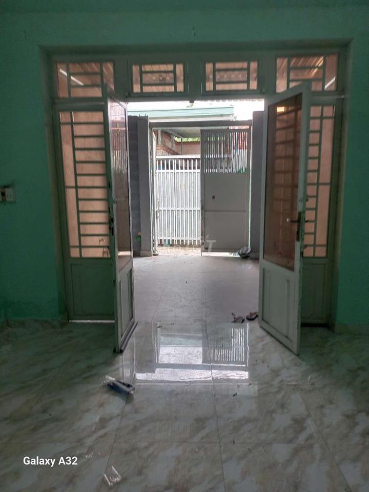 nhà trệt lửng