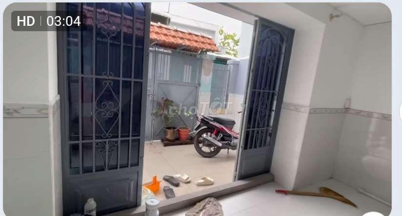 nhà trệt lầu