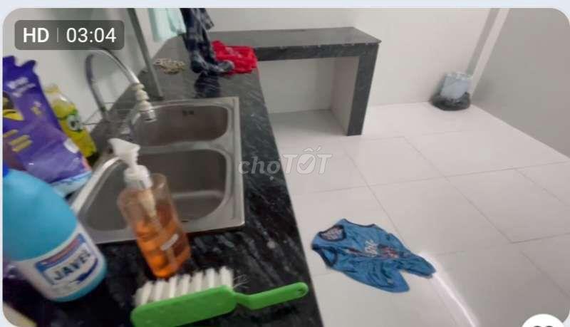 nhà trệt lầu