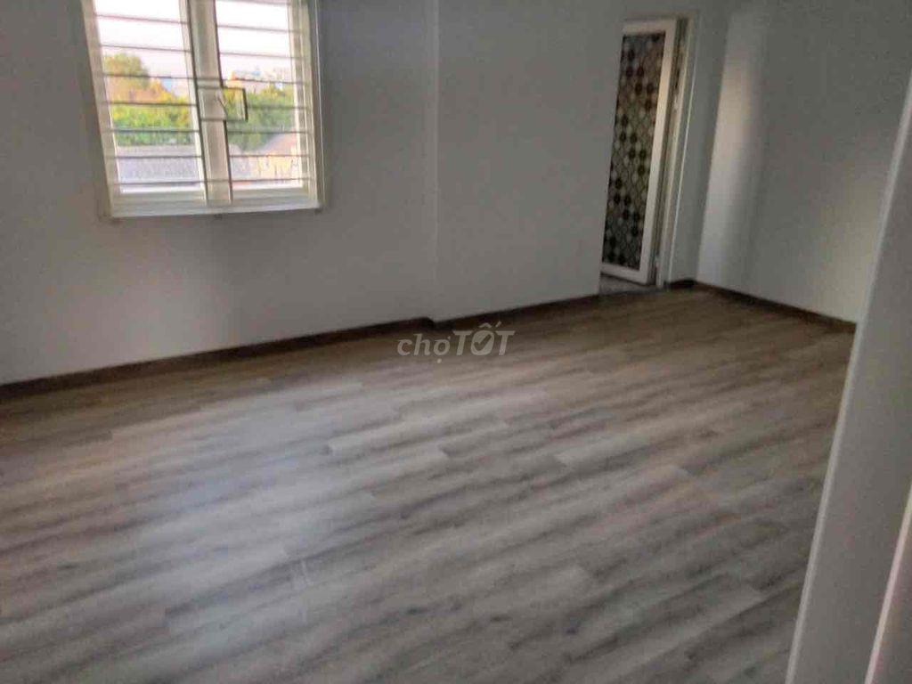 Nhà 1T2L 72m2 Mặt tiền hẻm thông gần chợ Hiệp Phú gần Lê Văn Việt Q.9