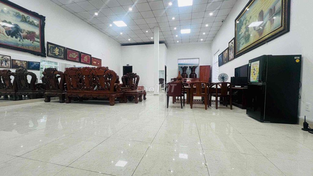 Nhà 200m2 (8x25m) 1 sẹc Man Thiện thích hợp làm vp, kd online