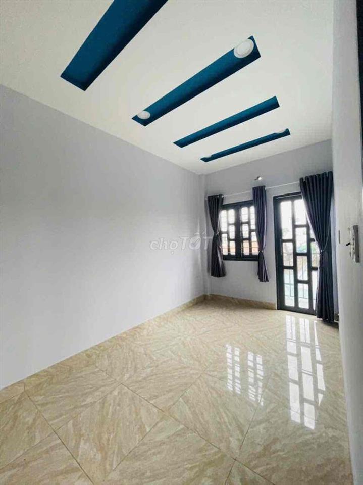 Nhà 1 trệt 2 lầu 70m2 mới xây gồm 4PN gần Đông Tăng Long Q.9