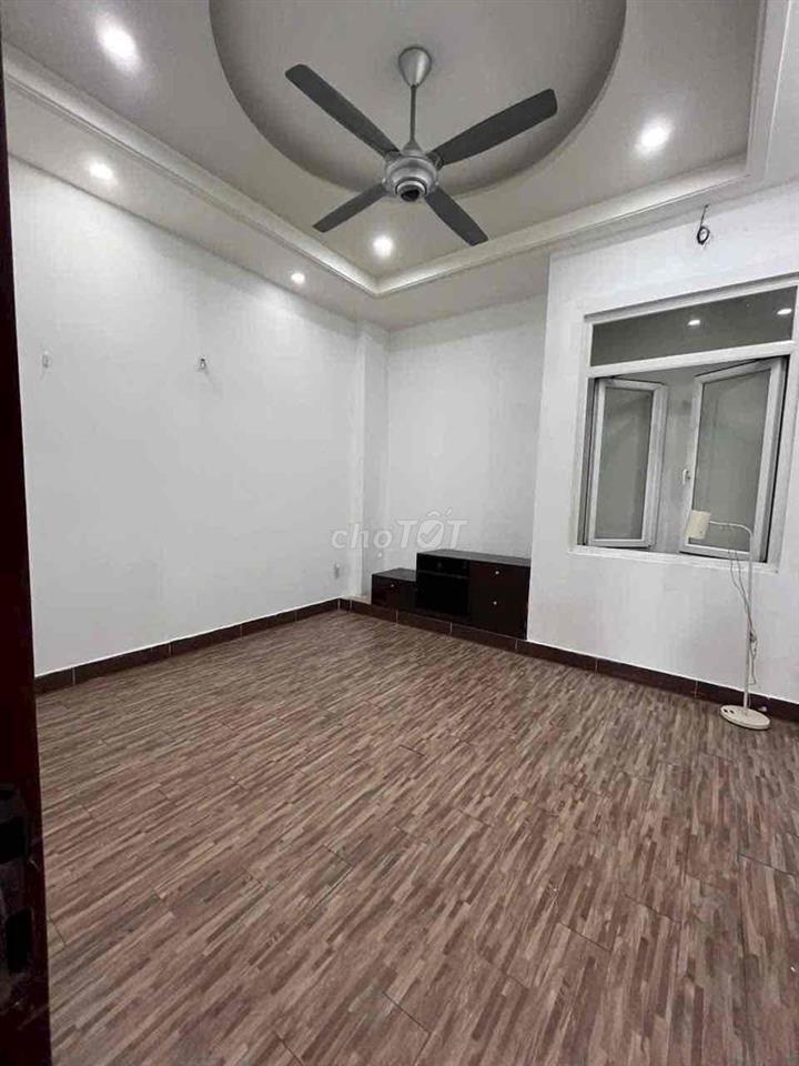Nhà 1 trệt 2 lầu 5x12m sẵn mấy lạnh hẻm 7m gần đường Lê Văn Việt Q.9