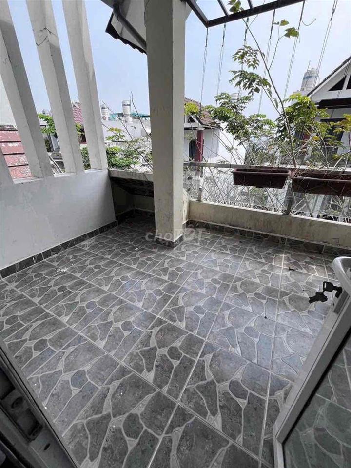 Nhà 1 trệt 2 lầu 5x12m sẵn mấy lạnh hẻm 7m gần đường Lê Văn Việt Q.9