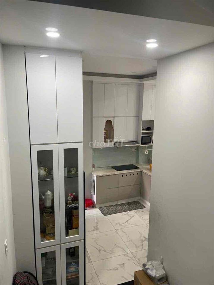 Nhà 1 trệt 2 lầu Full Nội Thất Xịn, đường xe tải gần Lã Xuân Oai Q.9