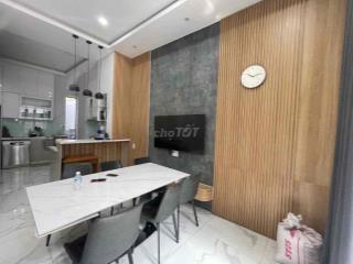 Nhà 1 trệt 2 lầu Full Nội Thất Xịn, đường xe tải gần Lã Xuân Oai Q.9