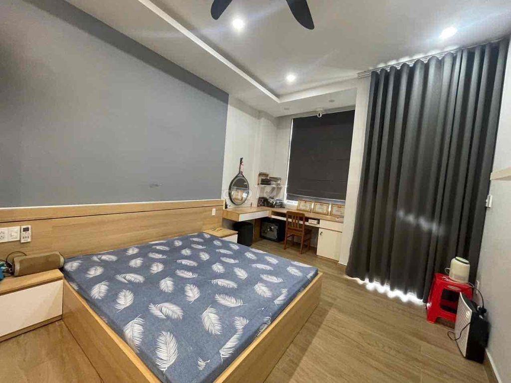Nhà 1 trệt 2 lầu Full Nội Thất Xịn, đường xe tải gần Lã Xuân Oai Q.9