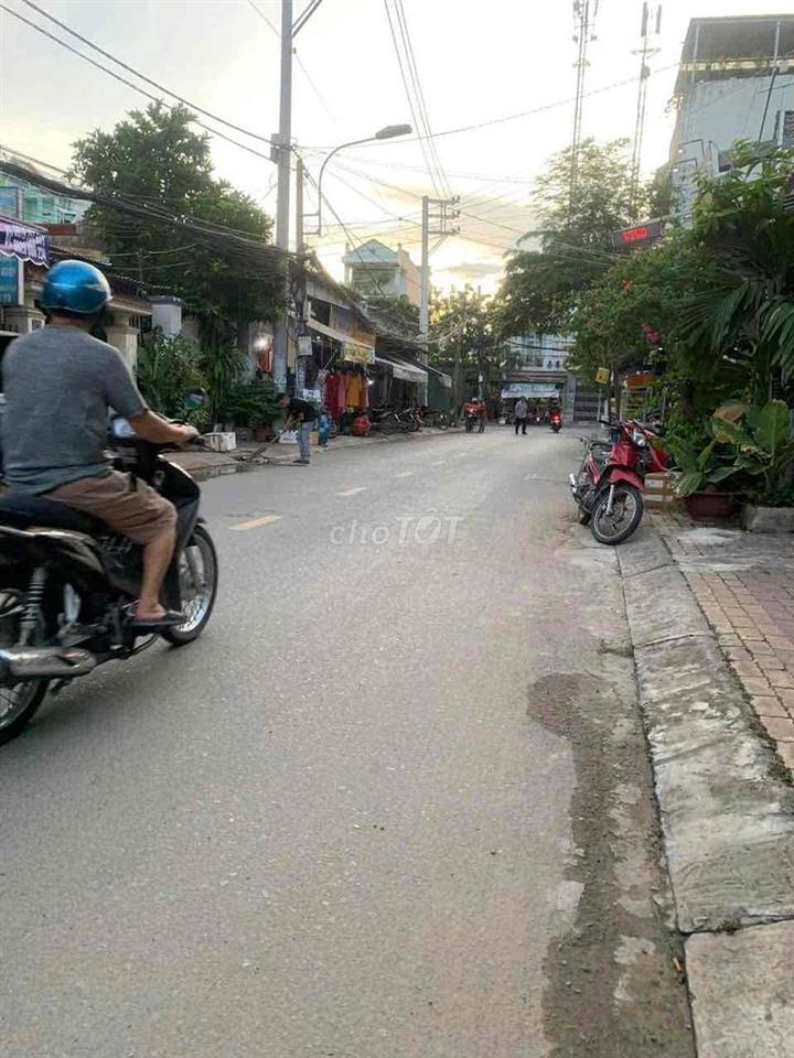 Cho thuê Mặt Bằng 6x20m, kết cấu 1 trệt 1 lững lầu gần Đỗ Xuân Hợp
