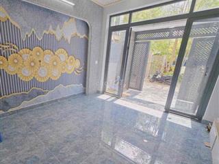 Nhà 1 trệt 2 lầu 4PN hẻm xe hơi gần đường Lò Lu, gần Vinhome Q.9