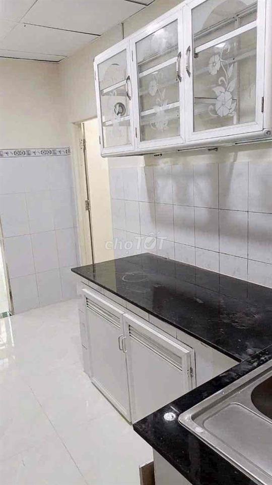 Nhà 1 trệt 1 lững 2PN 2WC gần Lê Văn Việt, chợ Hiệp Phú