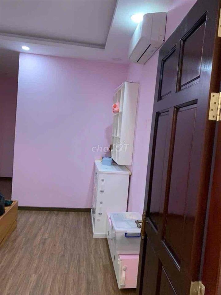 Nhà 1 trệt 2 lầu sẵn NT hẻm xe tải tại đường 9 gần Đặng Văn Bi