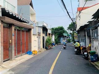 Nhà cấp 4 có lững DT sử dụng 100m2 đường xe tải ngay kế Xa Lộ Hà Nội