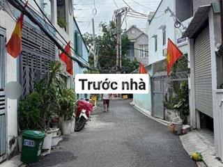 Nhà 1 trệt 1 lầu 2PN 2WC tại đường 36 Linh Đông gần Phạm Văn Đồng
