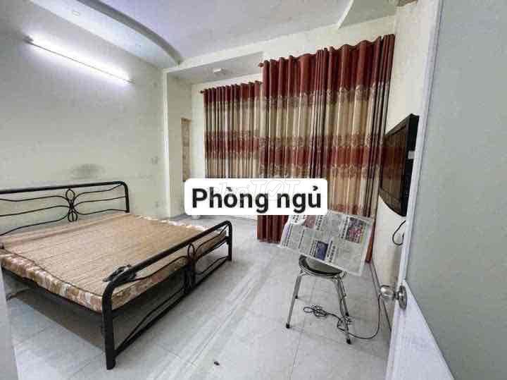 Nhà 1 trệt 1 lầu 2PN 2WC tại đường 36 Linh Đông gần Phạm Văn Đồng