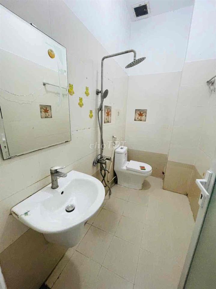 Nhà 1 trệt 1 lầu 52m2 khu Sầm Uất kinh doanh nhiều ngành nghề và ở