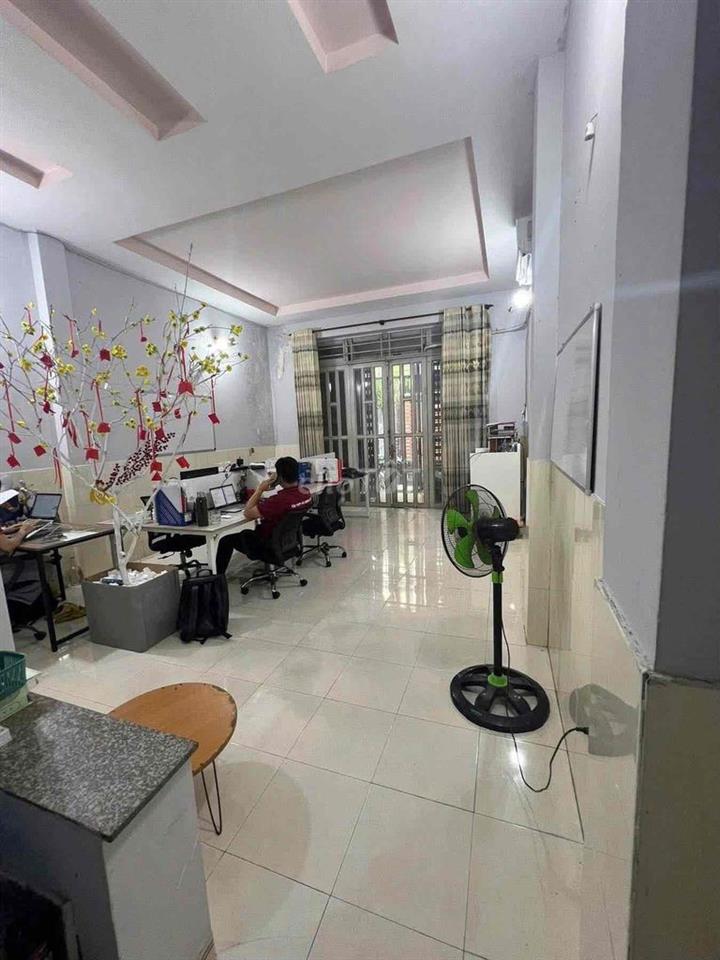 Nhà 1 trệt 1 lầu 3PN 90m2 hẻm tại đường 9 Linh Tây kế Phạm Văn Đồng