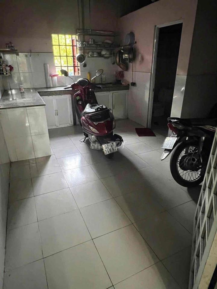 Nhà 1 trệt 1 lầu 3PN 90m2 hẻm tại đường 9 Linh Tây kế Phạm Văn Đồng
