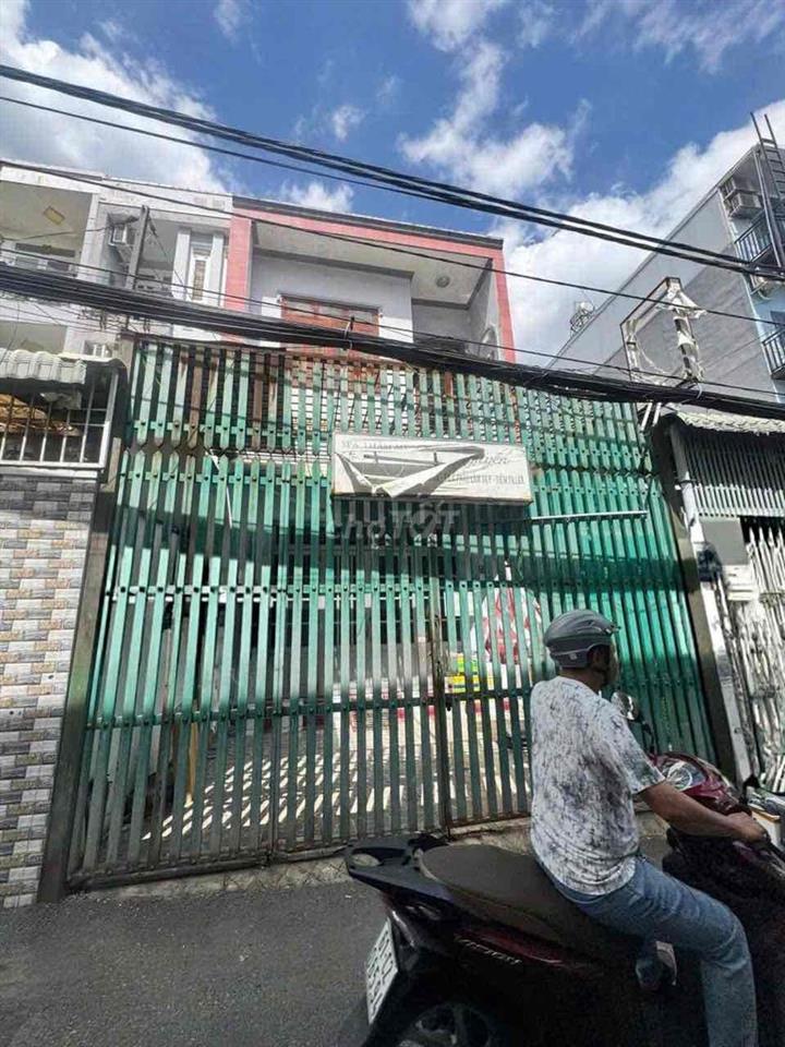 Nhà 1 trệt 1 lầu 4PN 90m2 mặt tiền đường số 2 gần Lê Văn Việt Q.9